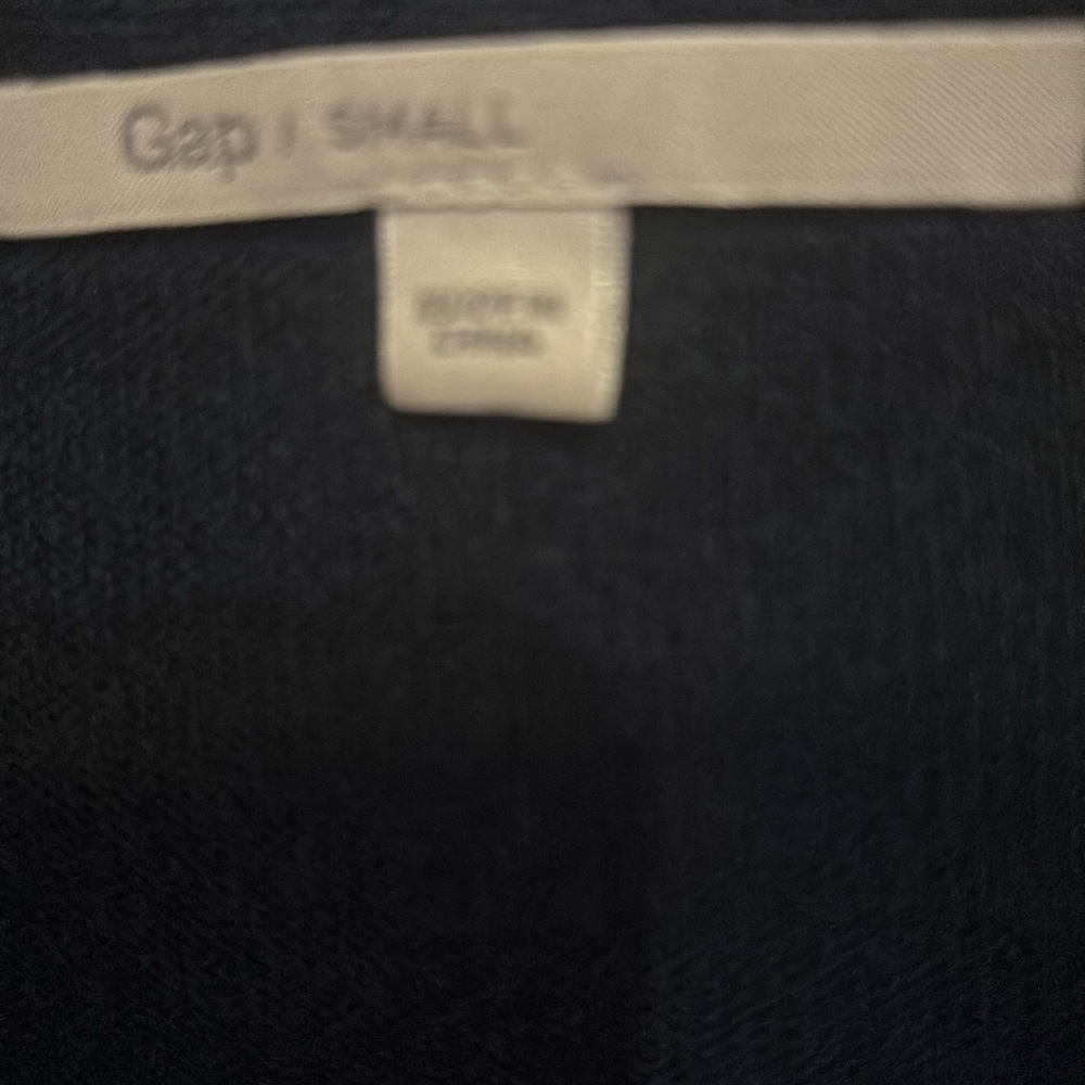 Cardigan - Picture 2 of 3